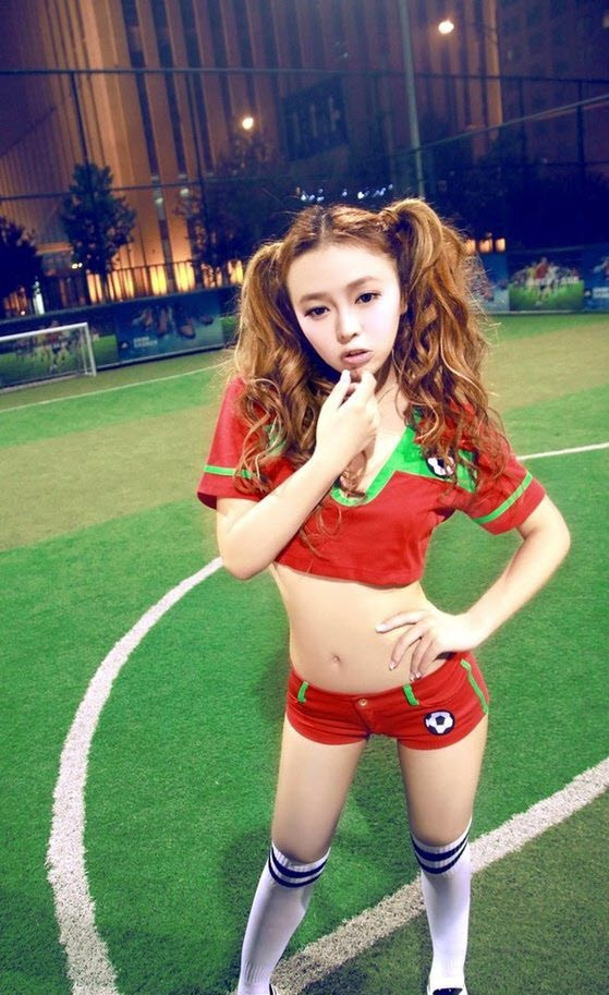 Người đẹp hâm mộ đội tuyển Bồ Đào Nha