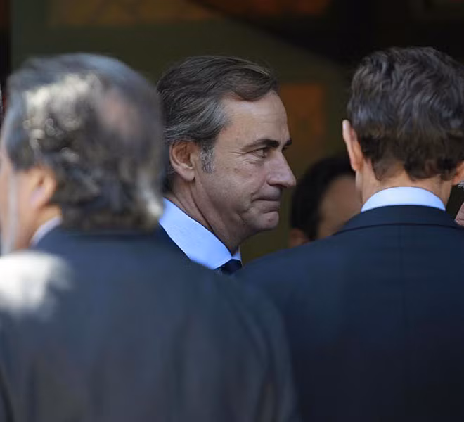 Cựu tay đua xe thể loại ô tô bán tải Carlos Sainz hiện đang là một nhân vật quan trọng tại Real Madrid Cựu tay đua xe thể loại ô tô bán tải Carlos Sainz hiện đang là một nhân vật quan trọng tại Real Madrid
