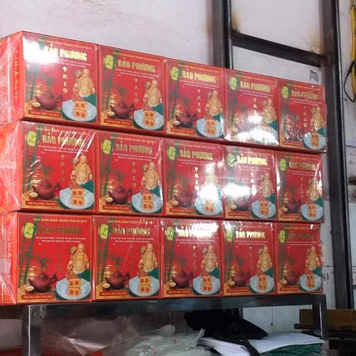 Hộp bánh trung thu được thiết kế đơn giản. Hộp bánh trung thu được thiết kế đơn giản.