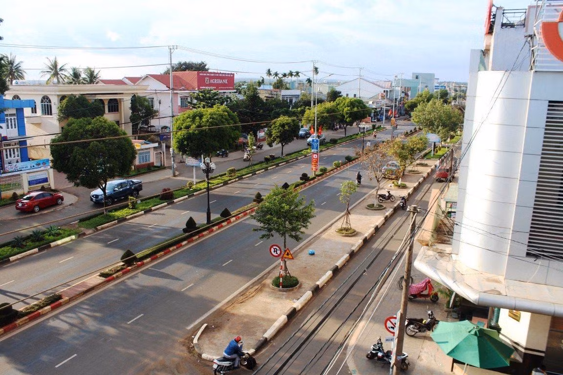 Huyện Chư Sê phát triển đô thị tập trung trục đường huyết mạch Hùng Vương