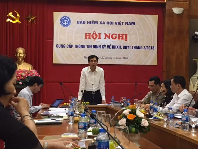 Chiều 27/3, Bảo hiểm xã hội Việt Nam cho biết, chỉ doanh nghiệp nào cố trình chây ì, trón đóng bảo hiểm xã hội, bảo hiểm y tế, bảo hiểm thất nghiệp cho người lao động mới đề nghị truy tố. Ảnh: V.P Chiều 27/3, Bảo hiểm xã hội Việt Nam cho biết, chỉ doanh nghiệp nào cố trình chây ì, trón đóng bảo hiểm xã hội, bảo hiểm y tế, bảo hiểm thất nghiệp cho người lao động mới đề nghị truy tố. Ảnh: V.P