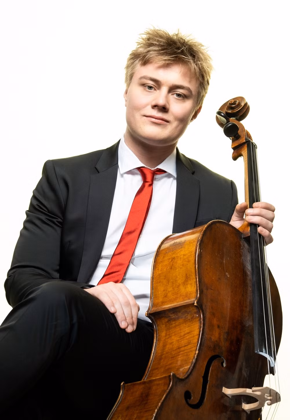 Nghệ sĩ cello trẻ Jonathan Swensen. Nghệ sĩ cello trẻ Jonathan Swensen.