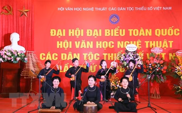 Tiết mục văn nghệ chào mừng Đại hội. (Ảnh: Thành Đạt/TTXVN)