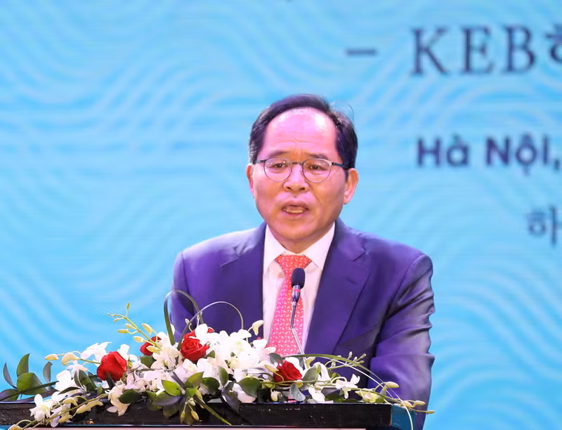 Đại sứ Hàn Quốc tại Việt Nam Park Noh Wan.