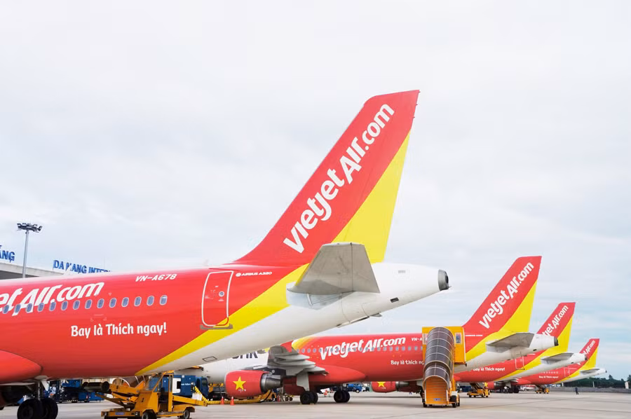 Vietjet điều chỉnh lịch khai thác các chuyến bay do ảnh hưởng của bão số 6.