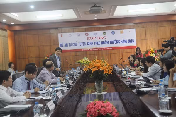 Họp báo về tuyển sinh theo nhóm ngày 7/4 (Ảnh: Thùy Linh)