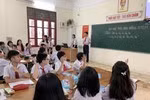 Những đổi mới liên tục của ngành giáo dục khiến cho những thầy cô lớn tuổi đuối sức (Ảnh minh họa: Lã Tiến) Những đổi mới liên tục của ngành giáo dục khiến cho những thầy cô lớn tuổi đuối sức (Ảnh minh họa: Lã Tiến)