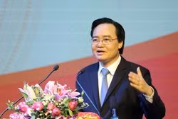 Bộ trưởng Phùng Xuân Nhạ phát biểu tại Hội nghị “Nâng cao chất lượng giáo dục nghệ thuật trong trường học". (Ảnh: Xuân Phú)