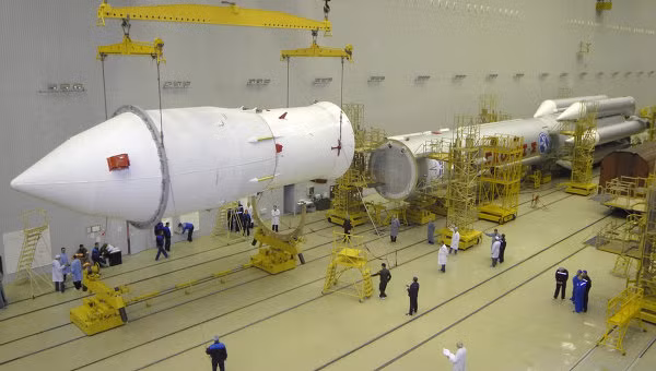 Kế hoạch Proton-M đã bị hoãn chỉ vài giờ trước khi nó cất cánh như dự tính Kế hoạch Proton-M đã bị hoãn chỉ vài giờ trước khi nó cất cánh như dự tính