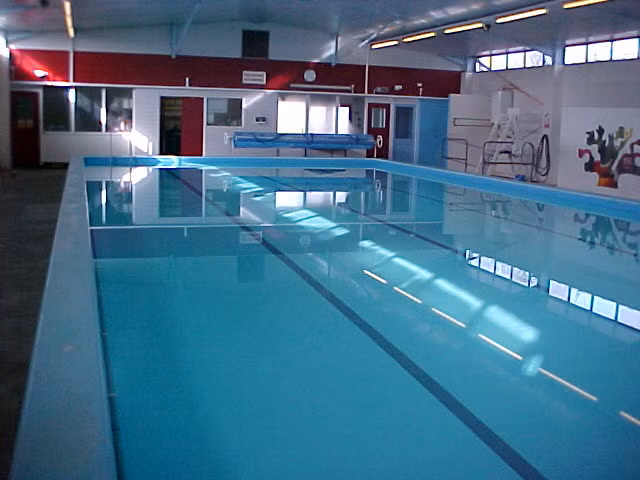 Trường Leesland Junior School ở Gosport, Hampshire, Anh