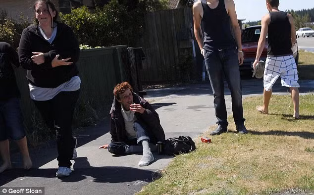 Người dân Christchurch đổ ra đường khi động đất xảy ra