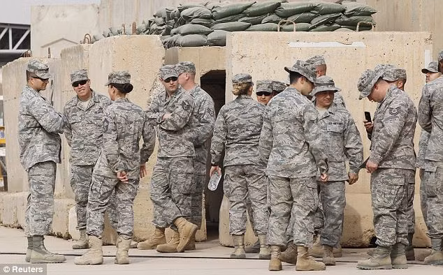 Lá cờ của căn cứ quân sự Mỹ tại Iraq Lá cờ của căn cứ quân sự Mỹ tại Iraq