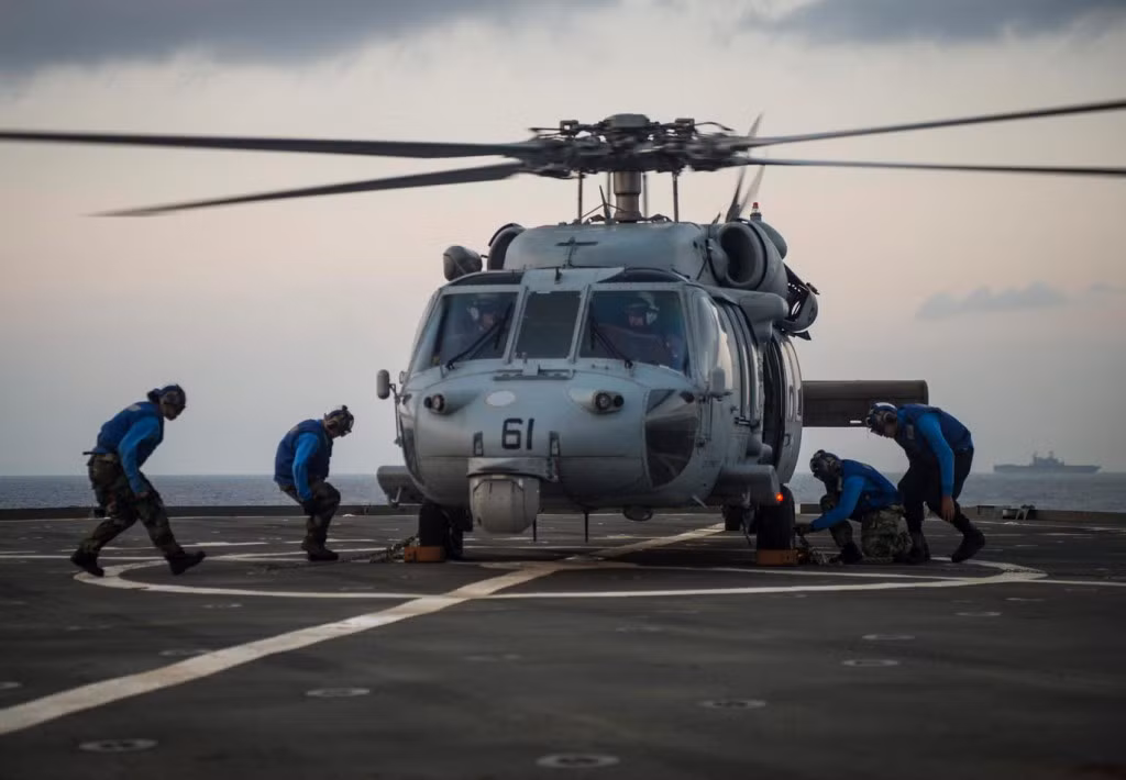 Máy bay trực thăng săn ngầm MH-60 Seahawk Mỹ