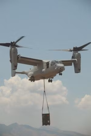 Máy bay vận tải cánh xoay nghiêng MV-22 Osprey Mỹ trong cuộc tập trận Balikatan-2013 Máy bay vận tải cánh xoay nghiêng MV-22 Osprey Mỹ trong cuộc tập trận Balikatan-2013
