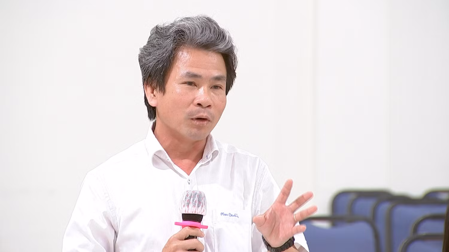 Phó Giáo sư Võ Văn Minh - Chủ tịch Hội đồng Trường Đại học Sư phạm (Đại học Đà Nẵng) cho rằng, không thể thấy chỗ nào tự chủ khá lên thì cắt ngay kinh phí. Ảnh: TN Phó Giáo sư Võ Văn Minh - Chủ tịch Hội đồng Trường Đại học Sư phạm (Đại học Đà Nẵng) cho rằng, không thể thấy chỗ nào tự chủ khá lên thì cắt ngay kinh phí. Ảnh: TN