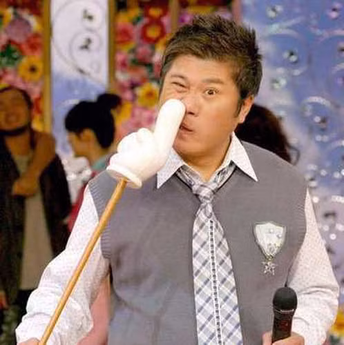 Danh hài Hồ Qua. Danh hài Hồ Qua.