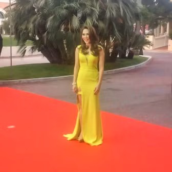 Hình ảnh ca sĩ Mỹ Tâm trên thảm đỏ World Music Awards 2014