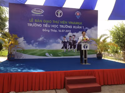 Quỹ học bổng Vinamilk mang thư viện đến Đồng Tháp