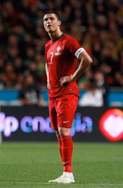 CR7 không hiểu chuyện gì đang xảy ra.