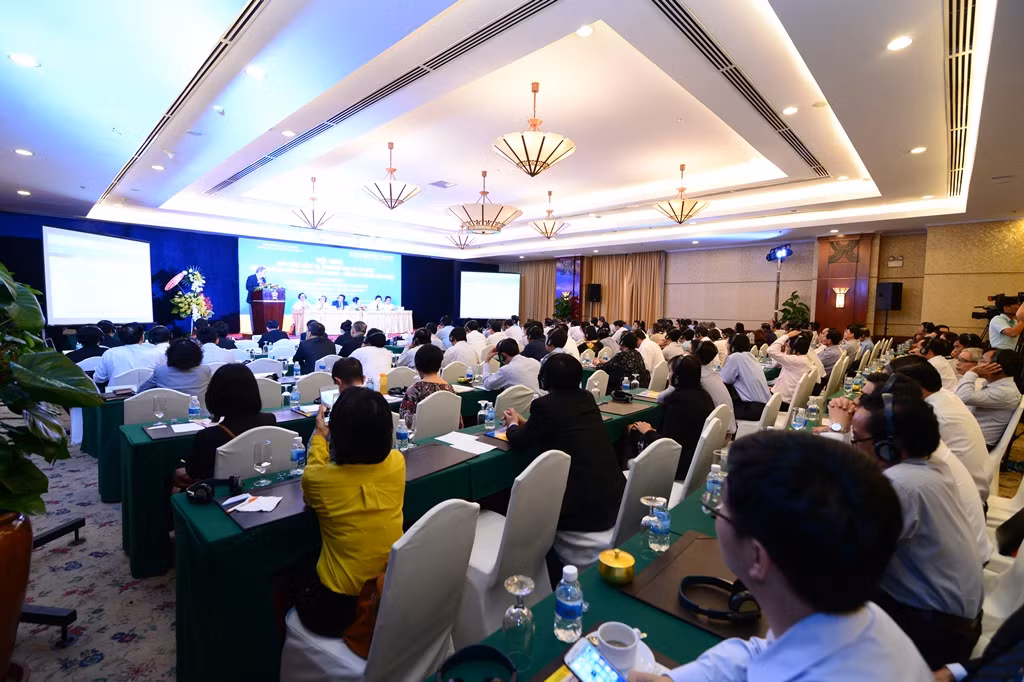 Thanh tra nhà máy giấy Lee&Man: Nếu cá chết tức là nước thải chưa đạt ảnh 3 Thanh tra nhà máy giấy Lee&Man: Nếu cá chết tức là nước thải chưa đạt ảnh 3
