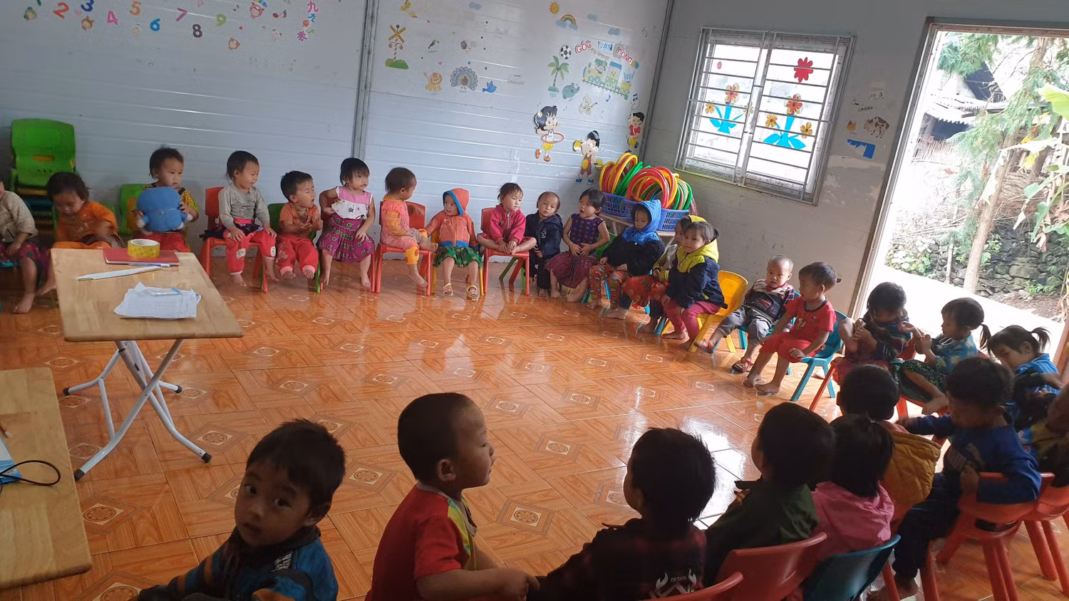 Lớp học của cô Lèn tại điểm trường Mã Pì Lèng A. (Ảnh: Ngọc Mai). Lớp học của cô Lèn tại điểm trường Mã Pì Lèng A. (Ảnh: Ngọc Mai).