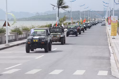 Trào lưu chơi off-road thực chất mới chỉ nở rộ tại nước ta vào khoảng 5 năm trở lại đây. Trào lưu chơi off-road thực chất mới chỉ nở rộ tại nước ta vào khoảng 5 năm trở lại đây.