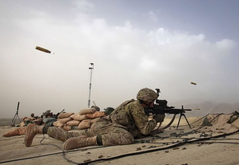 Afghanistan (25 tháng 5 năm 2012): Một binh sĩ Mỹ thuộc Tiểu đoàn 1, Trung đoàn 41tại khu vực Kherwar thuộc tỉnh Logar, Afghanistan. Afghanistan (25 tháng 5 năm 2012): Một binh sĩ Mỹ thuộc Tiểu đoàn 1, Trung đoàn 41tại khu vực Kherwar thuộc tỉnh Logar, Afghanistan.