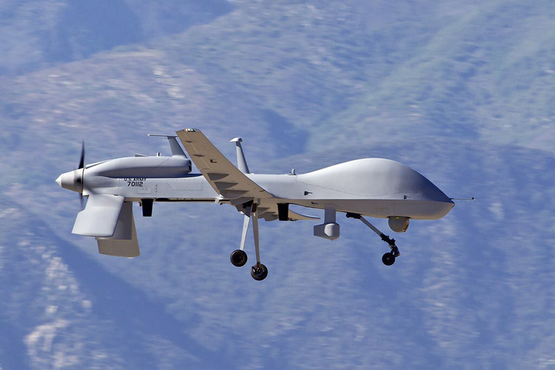 Máy bay không người lái MQ-1C Grey Eagle tại sân bay quân sự Libby, Hoa Kỳ. Máy bay không người lái MQ-1C Grey Eagle tại sân bay quân sự Libby, Hoa Kỳ.