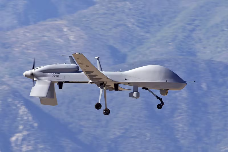 Máy bay không người lái MQ-1C Grey Eagle tại sân bay quân sự Libby, Hoa Kỳ.