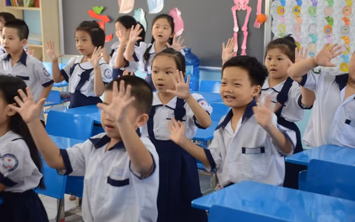 Bộ Giáo dục đề xuất miễn học phí tới cấp trung học cơ sở (Ảnh minh họa: VTV.vn)