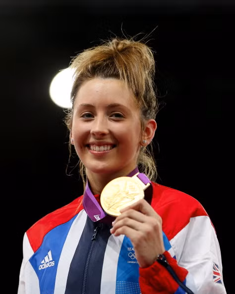 Jade Jones vừa giành HCV Olympic London 2012 môn Taekwondo...