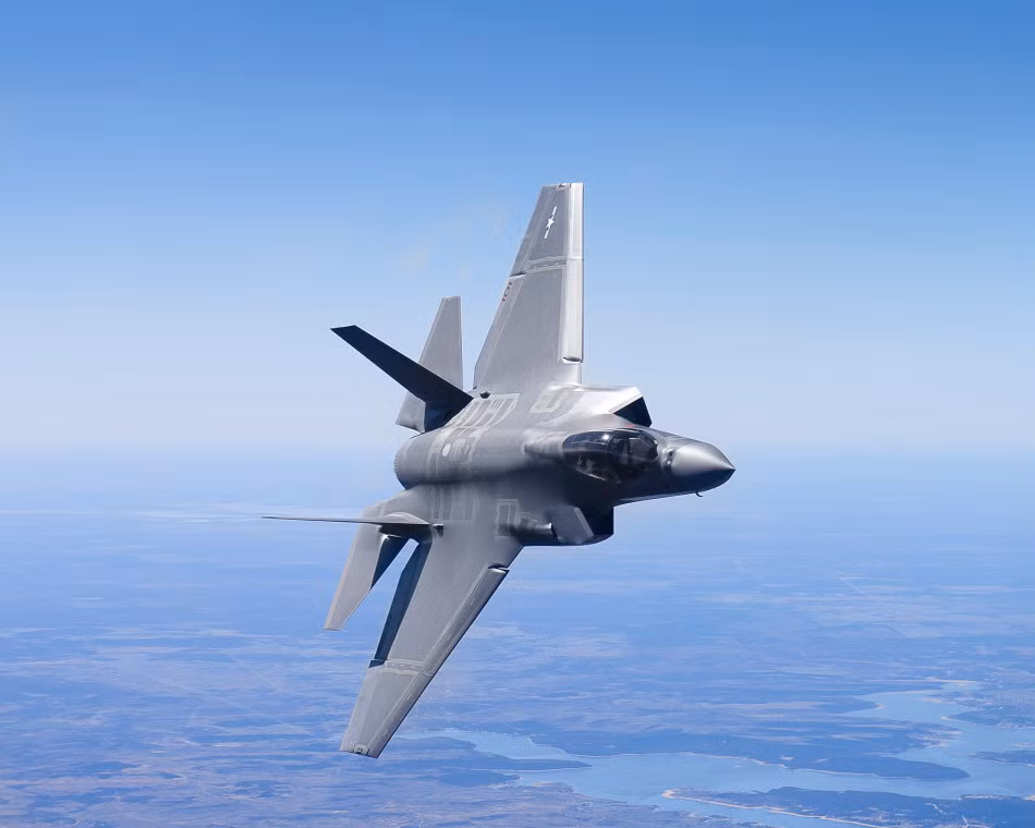Máy bay chiến đấu F-35C Mỹ