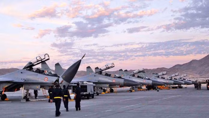 Cụm máy bay chiến đấu Su-30MKI của Ấn Độ