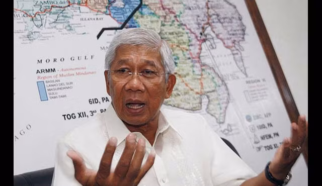 Bộ trưởng Quốc phòng Philippines Voltaire Gazmin.