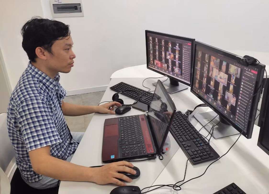 Thầy giáo Bùi Trọng Tùng (ảnh: NTCC) Thầy giáo Bùi Trọng Tùng (ảnh: NTCC)
