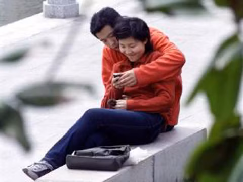 Dịch vụ bạn trai “cho thuê” để đi chơi với những cô gái độc thân nhân dịp xuân về bắt đầu nở rộ ở Trung Quốc. Dịch vụ bạn trai “cho thuê” để đi chơi với những cô gái độc thân nhân dịp xuân về bắt đầu nở rộ ở Trung Quốc.