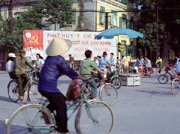 Ngược thời gian về ngày Tết thời bao cấp ảnh 24