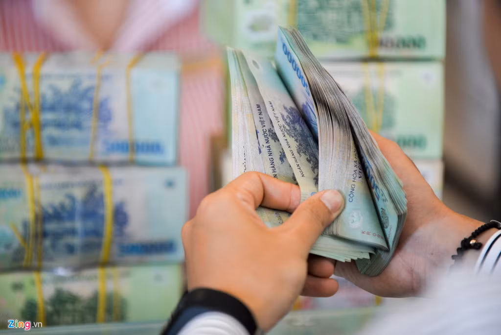 Thưởng Tết (ảnh Zing.vn) Thưởng Tết (ảnh Zing.vn)