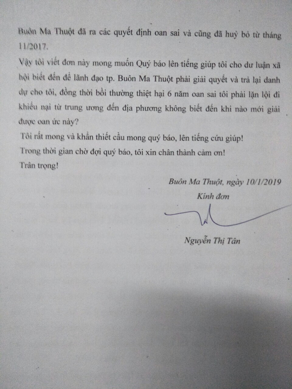 Đơn của cô giáo Tân Trường Tiểu học Lý Tự Trọng thành phố Buôn Ma Thuột gửi Báo Điện tử Giáo dục Việt Nam (cô giáo Tân cung cấp)