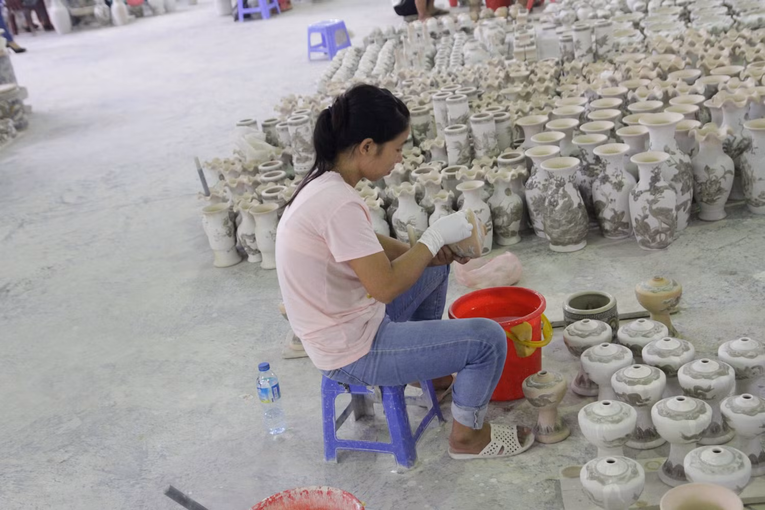 Doanh nghiệp tư nhân vẫn gặp nhiều rào cản trong kinh doanh và mong được ưu đãi như khối doanh nghiệp vốn FDI. Ảnh: Vũ Phương.