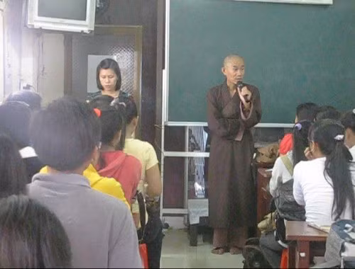 Trăn trở của thầy giáo về cách dạy, cách thi môn Tiếng Anh ảnh 2