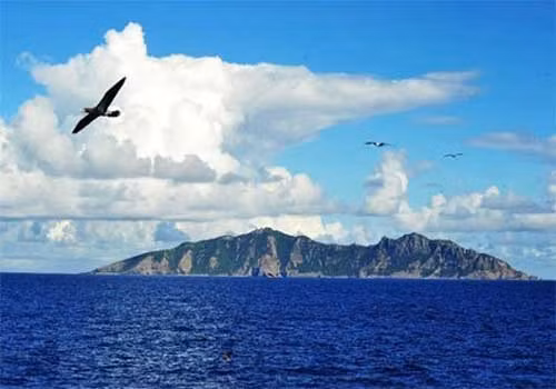 Quần đảo Senkaku/Điếu Ngư Nhật Bản đang sở hữu đang diễn ra tranh chấp giữa Nhật Bản và Trung Quốc.