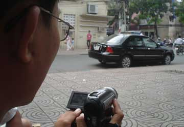 Năm 2013, CSGT tăng cường sử dụng camera để phát hiện, xử lý người vi phạm giao thông. Năm 2013, CSGT tăng cường sử dụng camera để phát hiện, xử lý người vi phạm giao thông.