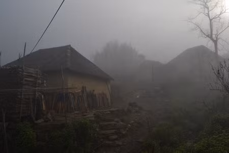 Sáng sớm ngày 10.1, vùng núi Lào Cai nhiều nơi có sương mù dày đặc Sáng sớm ngày 10.1, vùng núi Lào Cai nhiều nơi có sương mù dày đặc