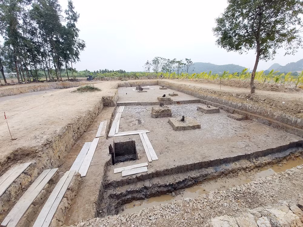 Thực địa bãi cọc Cao Quỳ (xã Liên Khê, huyện Thủy Nguyên, Hải Phòng). Ảnh: Lã Tiến