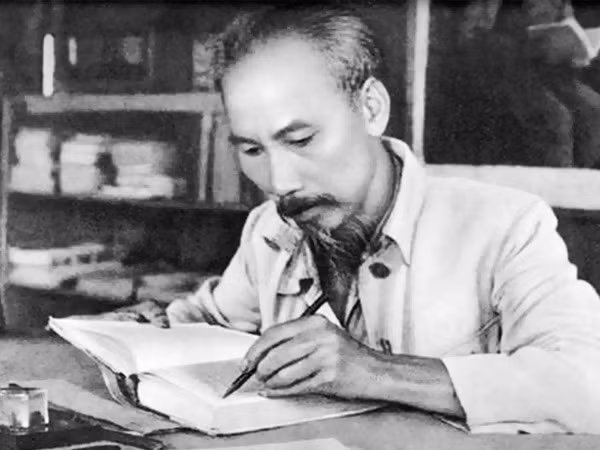 Chủ tịch Hồ Chí Minh (Ảnh minh họa: Tư liệu). Chủ tịch Hồ Chí Minh (Ảnh minh họa: Tư liệu).