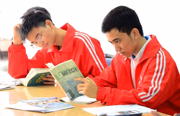Phát triển giáo dục đại học tại Việt Nam. Phát triển giáo dục đại học tại Việt Nam.