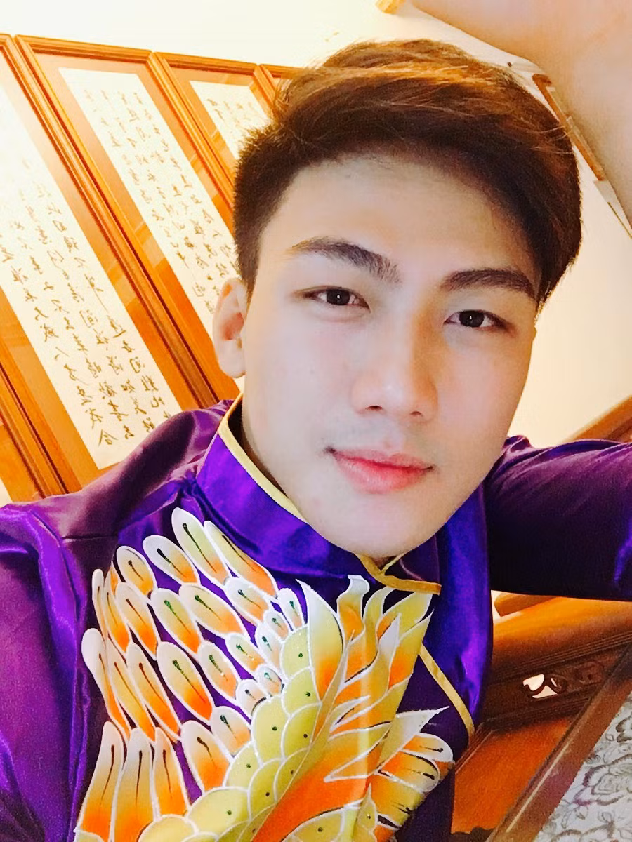Chàng trai đến từ Hải Dương đang trở thành thần tượng mới của giới trẻ Việt. Chàng trai đến từ Hải Dương đang trở thành thần tượng mới của giới trẻ Việt.