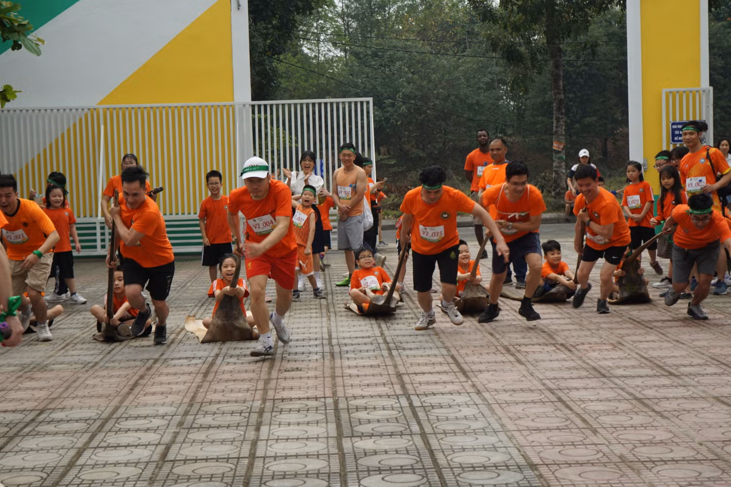 Thử thách kịch tính “Mo cau thần tốc” Thử thách kịch tính “Mo cau thần tốc”