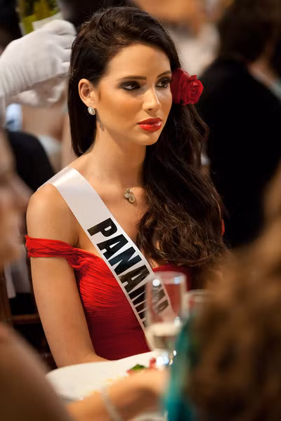 Hoa hậu Panama 2011, Sheldry Saez. Hoa hậu Panama 2011, Sheldry Saez.